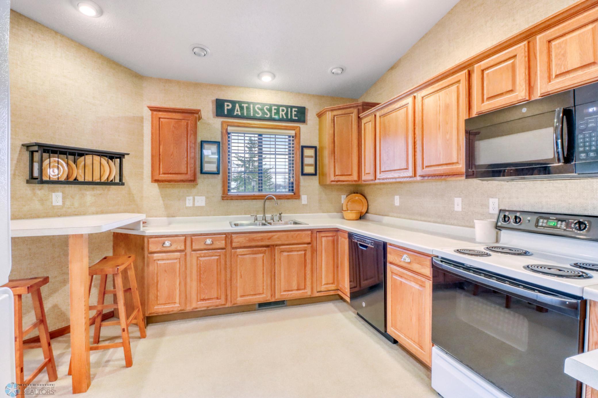 1101 30th Street, Moorhead, Minnesota image 15