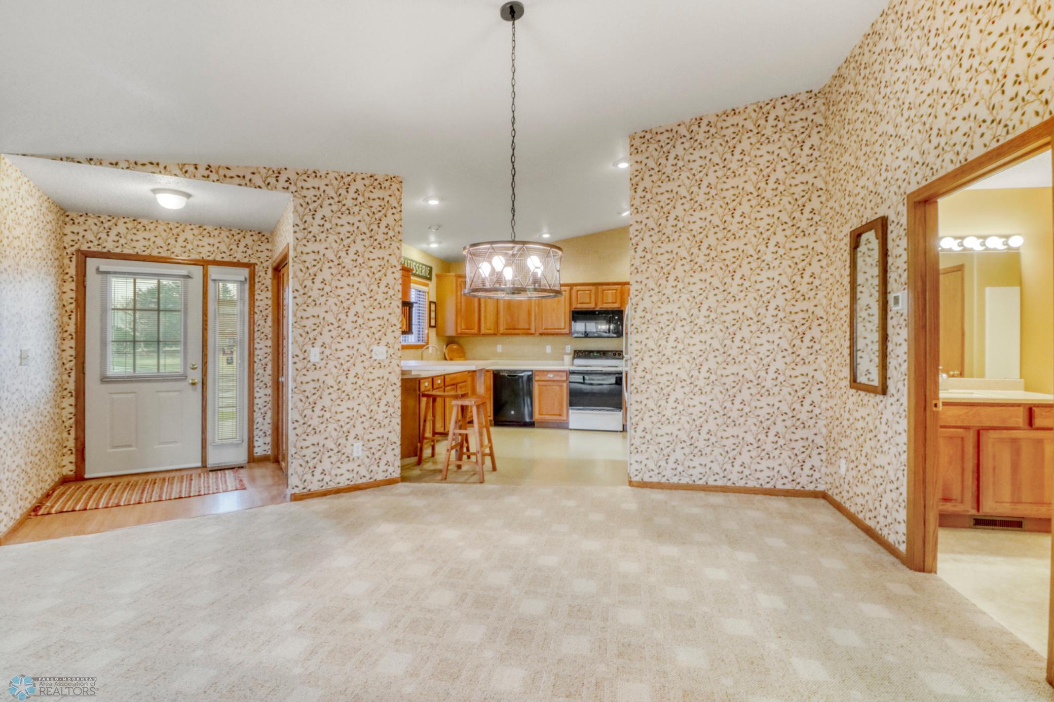 1101 30th Street, Moorhead, Minnesota image 4