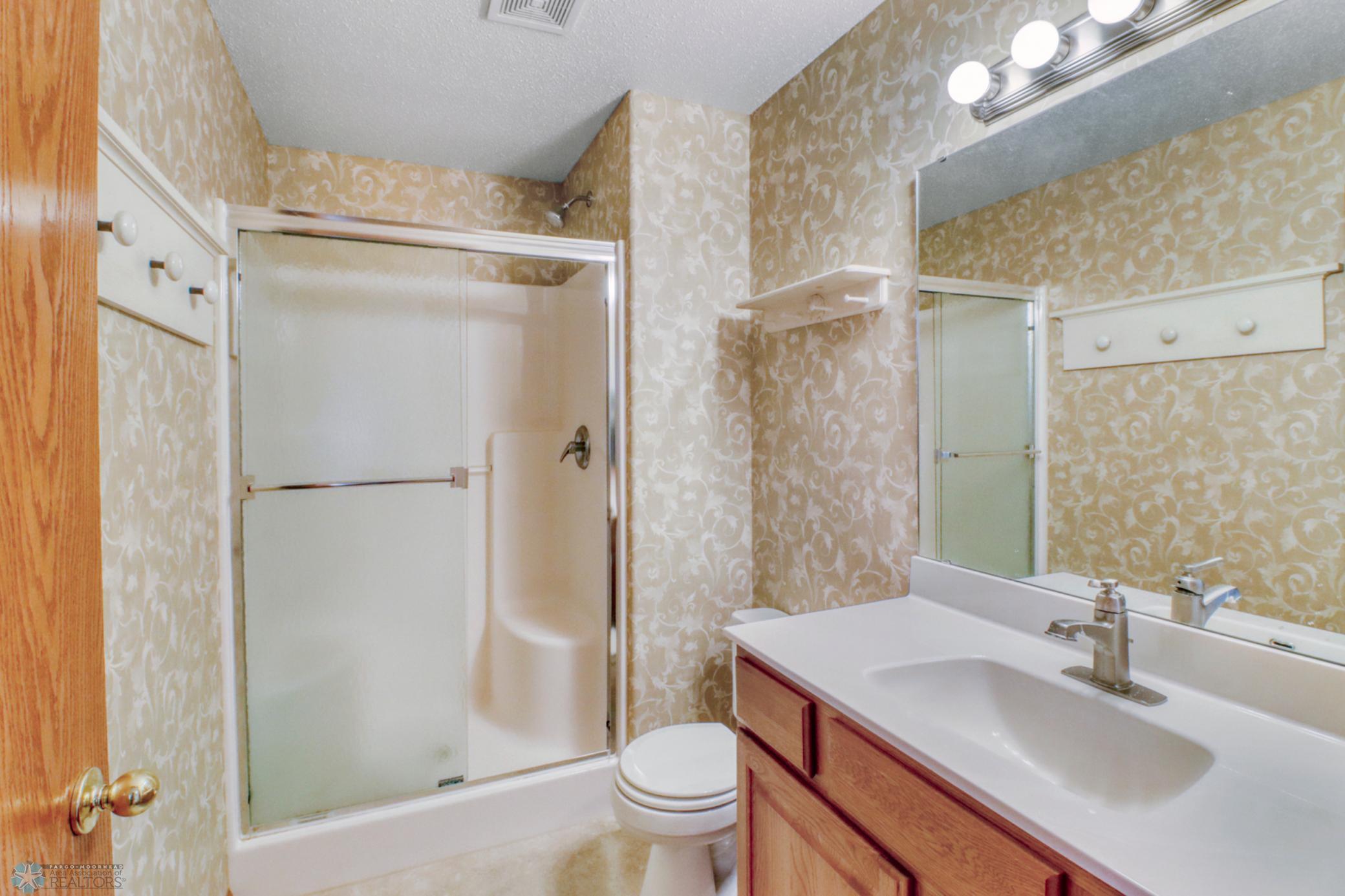 1101 30th Street, Moorhead, Minnesota image 26