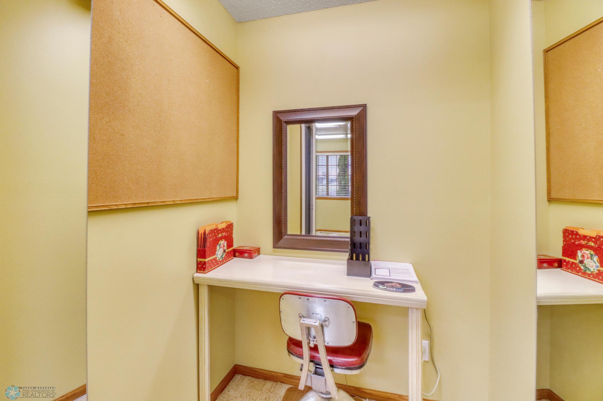 1101 30th Street, Moorhead, Minnesota image 32