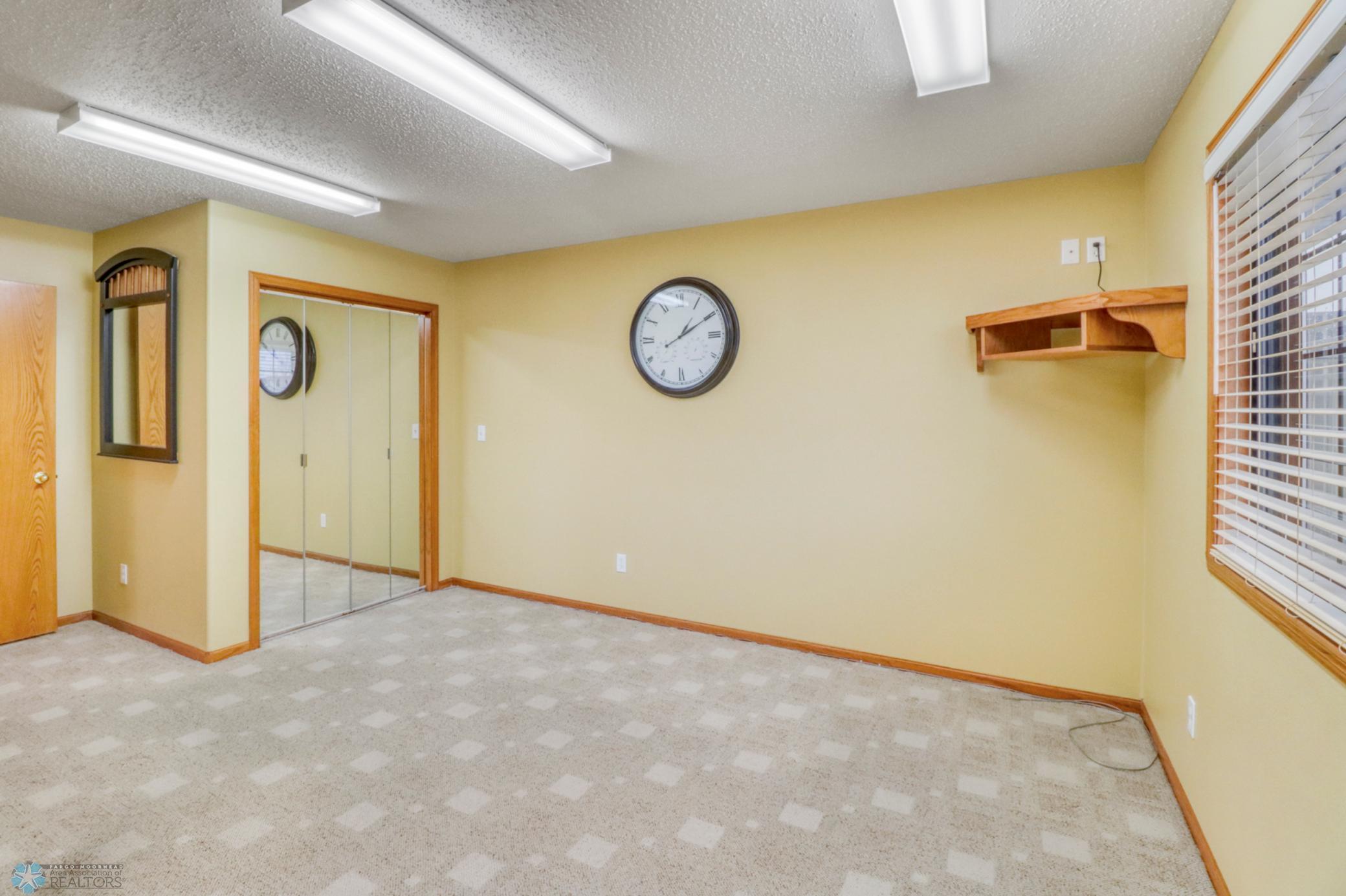 1101 30th Street, Moorhead, Minnesota image 29