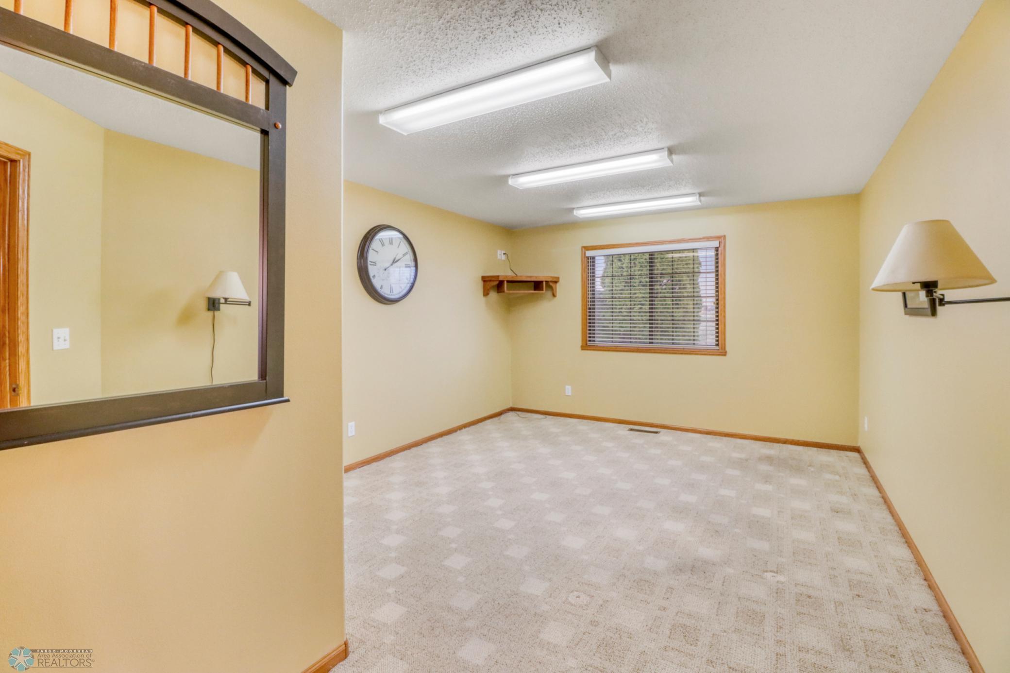 1101 30th Street, Moorhead, Minnesota image 30
