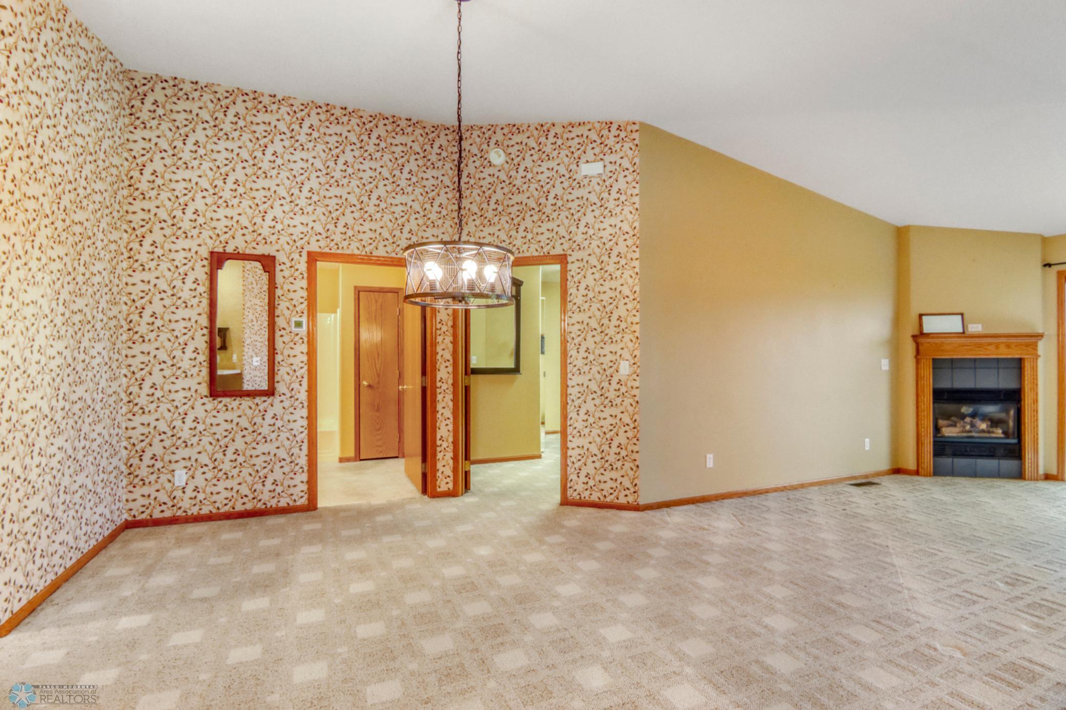 1101 30th Street, Moorhead, Minnesota image 7