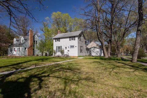 Homes For Sale - 1024 University Drive<br/> Cass County, Fargo, ND 58103