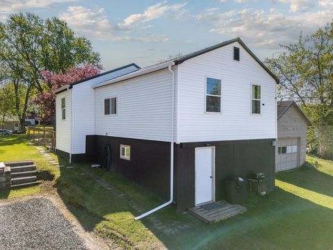 Homes For Sale - 310 5th Avenue<br/> Itasca County, Bovey, MN 55709