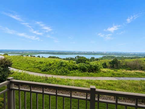Townhouse For Sale - 10058 Indigo Drive<br/> Eden Prairie, MN 55347
