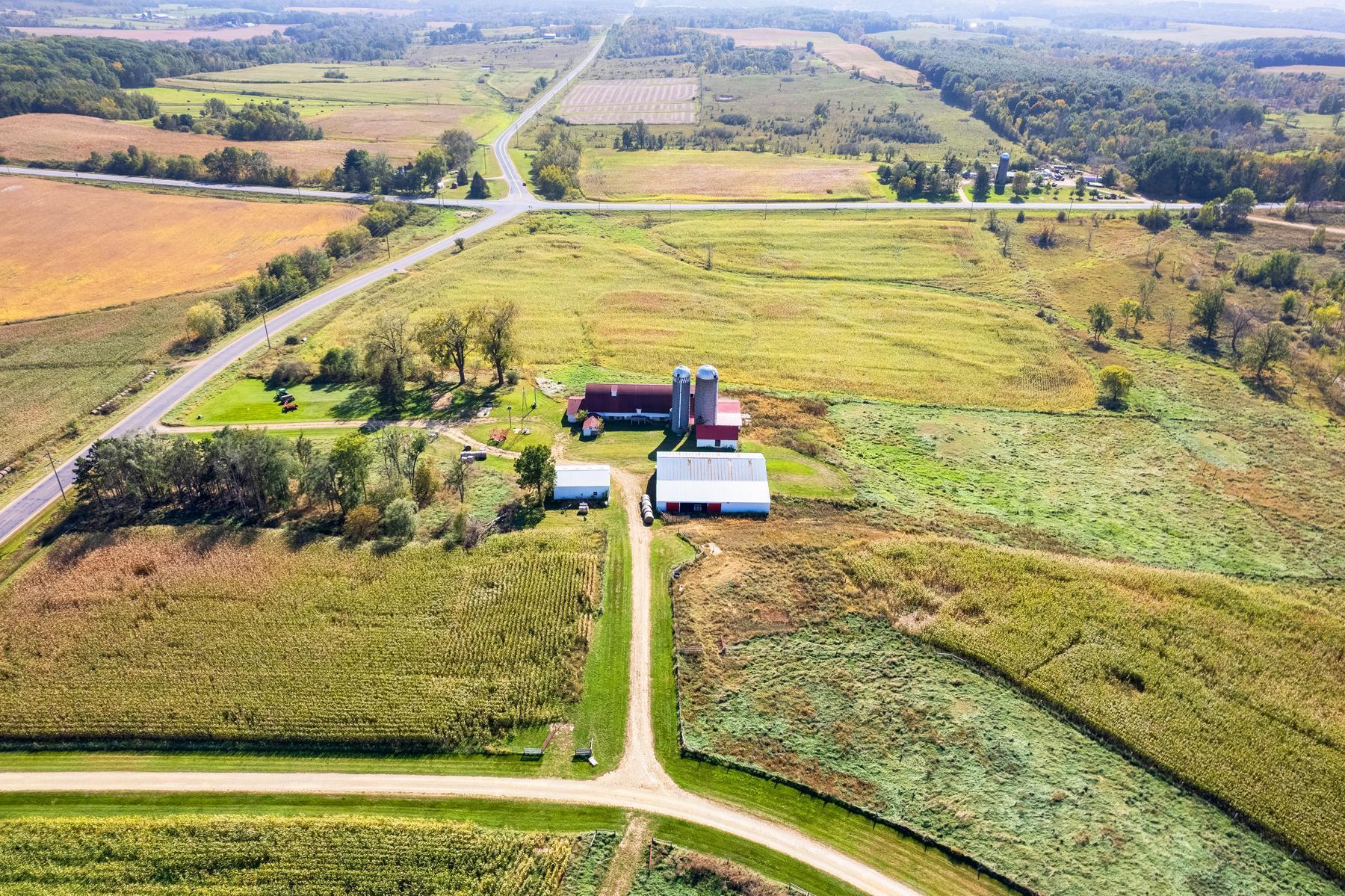 1920 County Rd P Road, Glenwood City, Wisconsin image 2