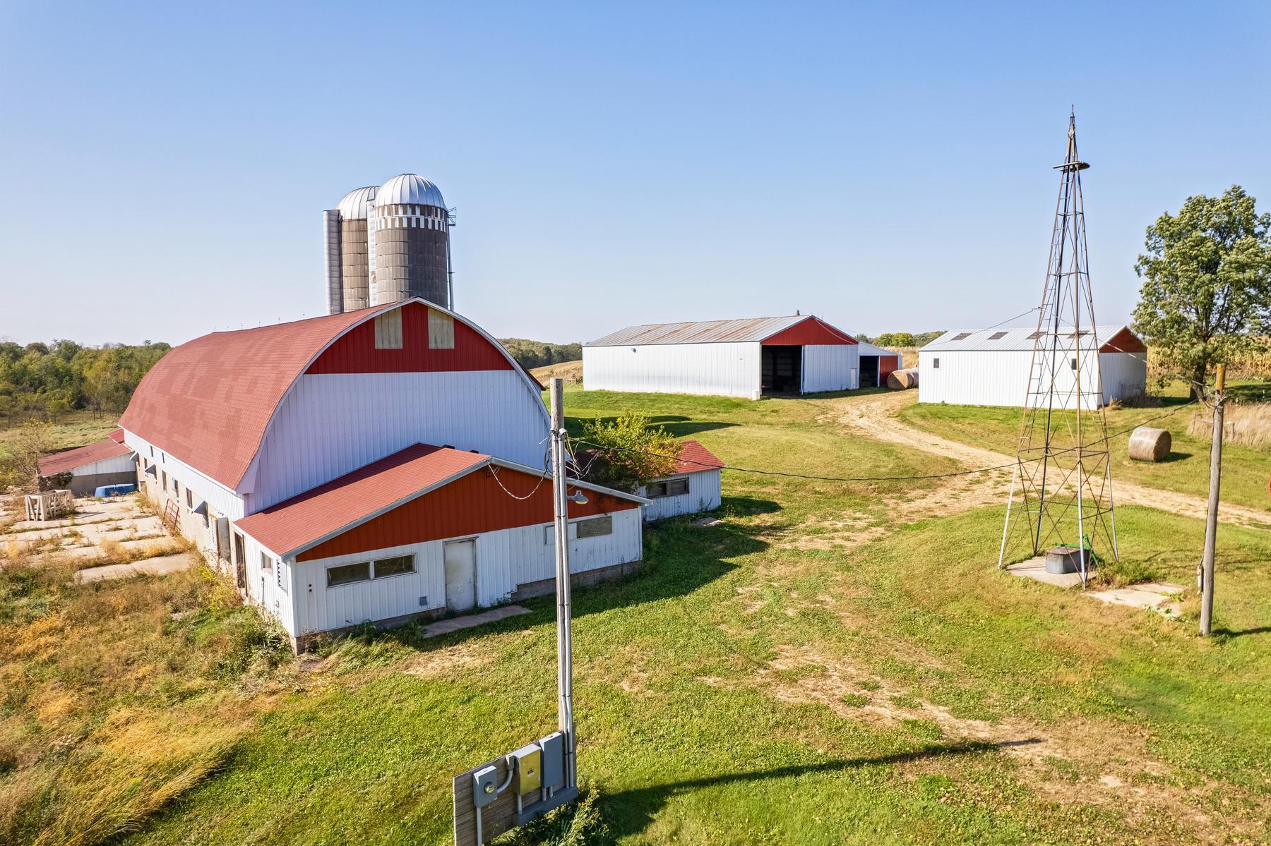 1920 County Rd P Road, Glenwood City, Wisconsin image 3