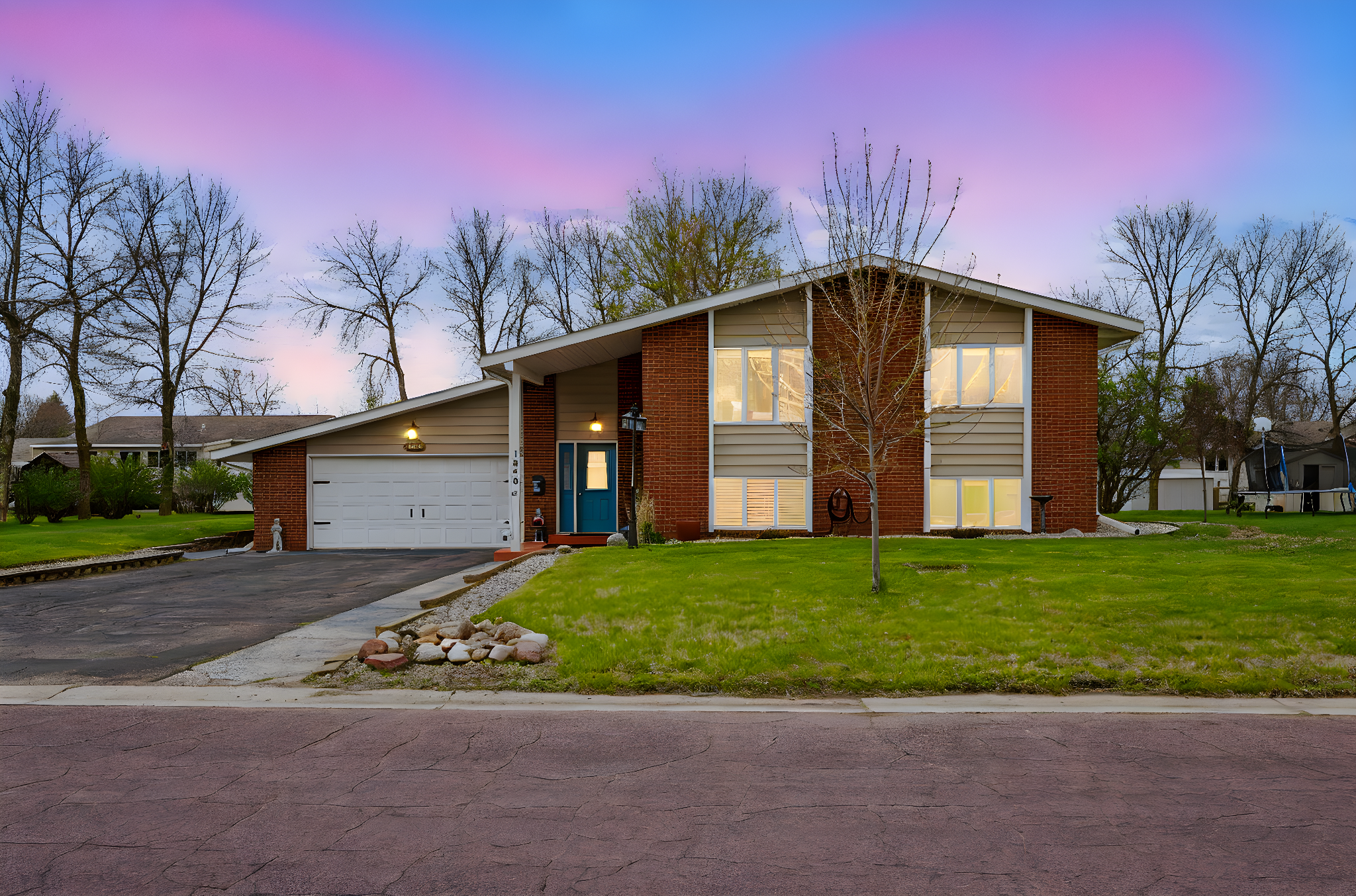 1840 Red Leaf Court, Windom, Minnesota image 1