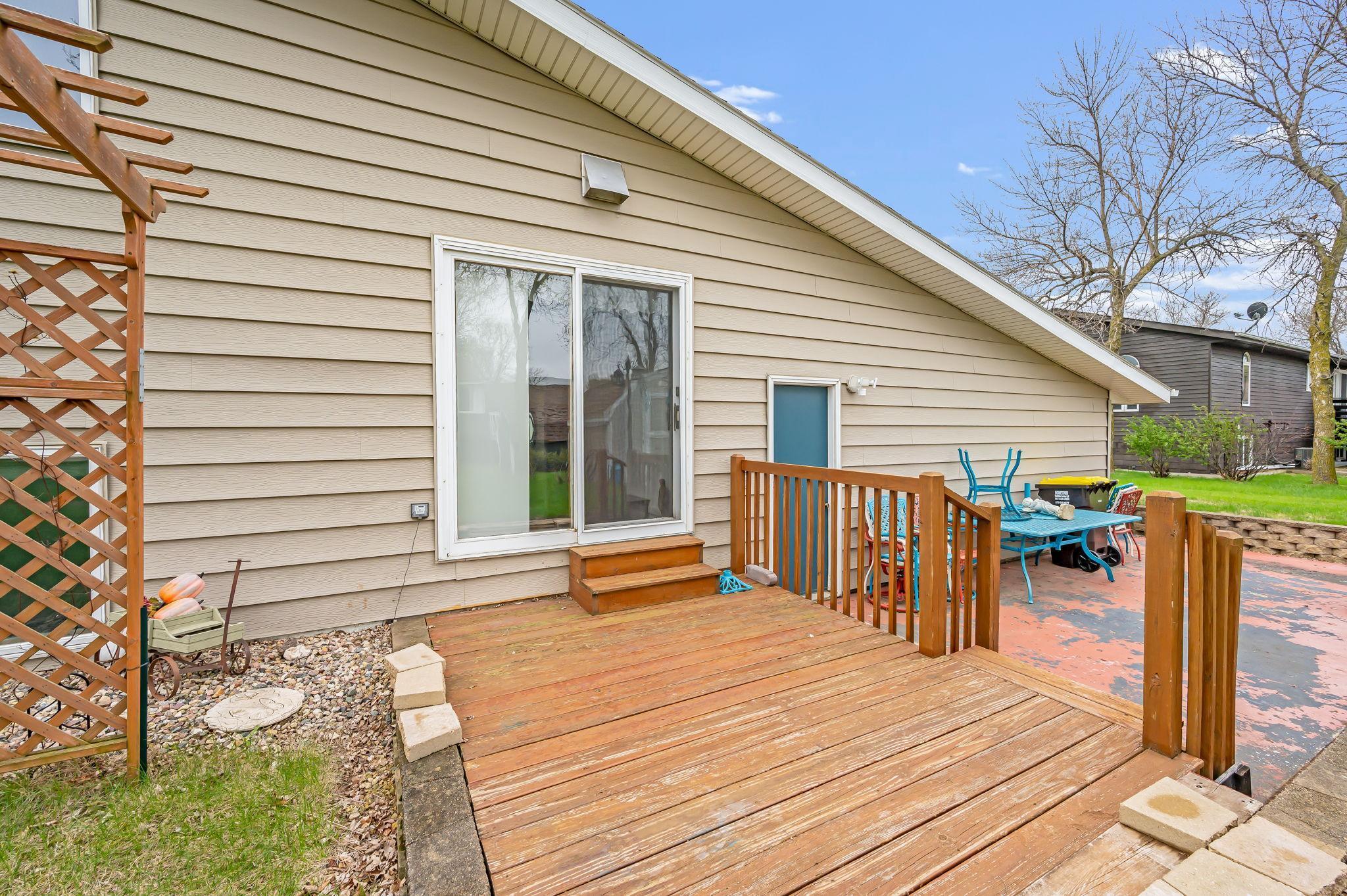 1840 Red Leaf Court, Windom, Minnesota image 8