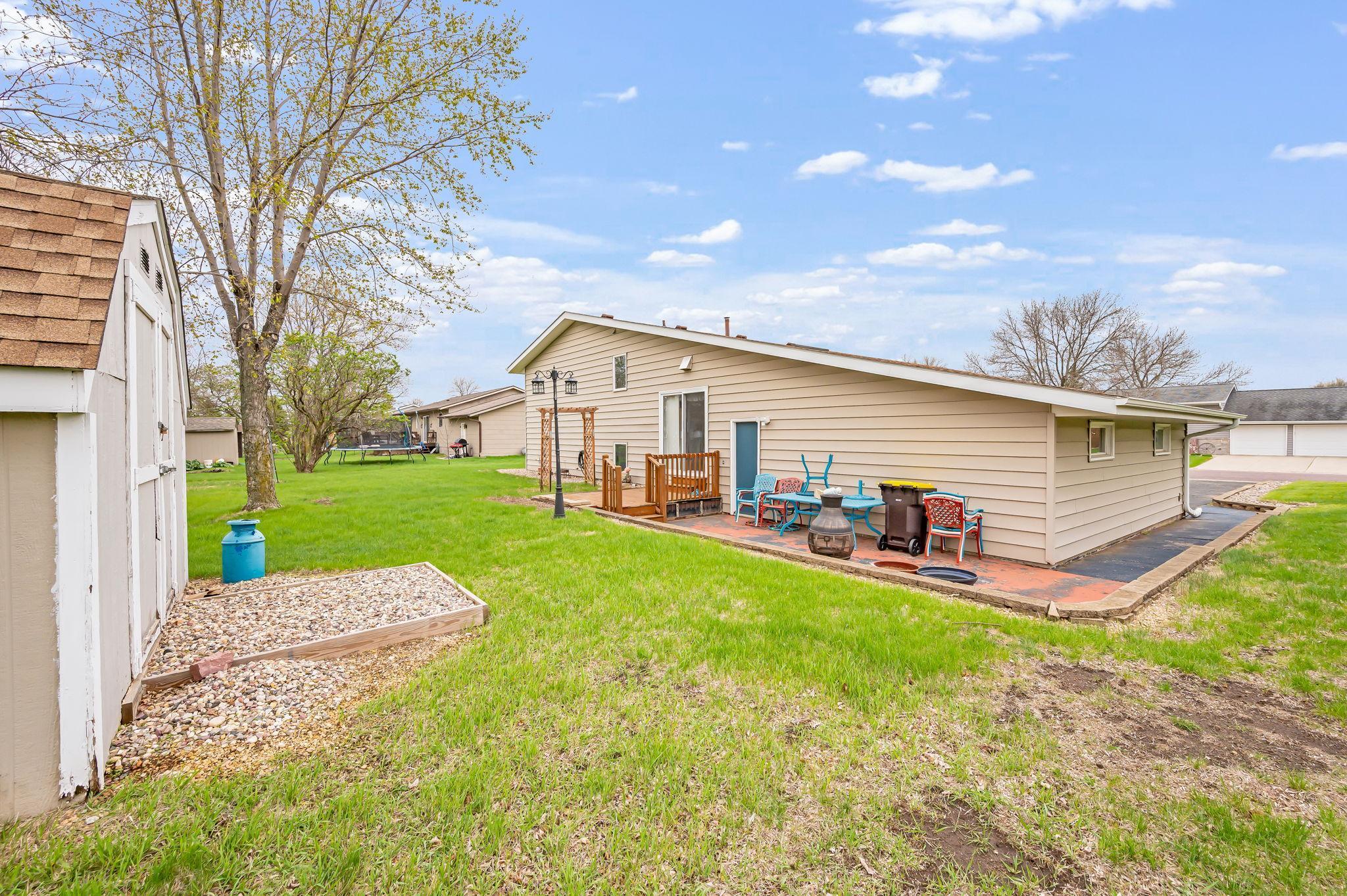 1840 Red Leaf Court, Windom, Minnesota image 6