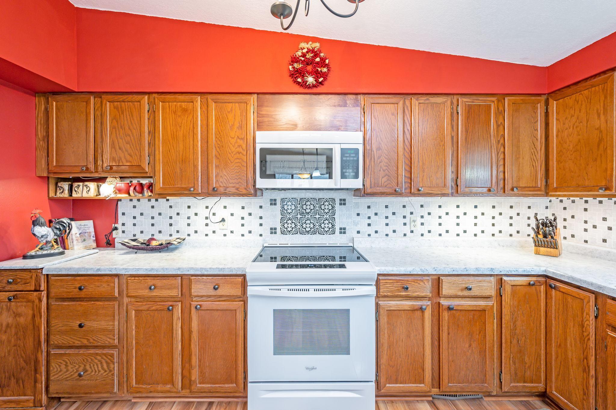 1840 Red Leaf Court, Windom, Minnesota image 22