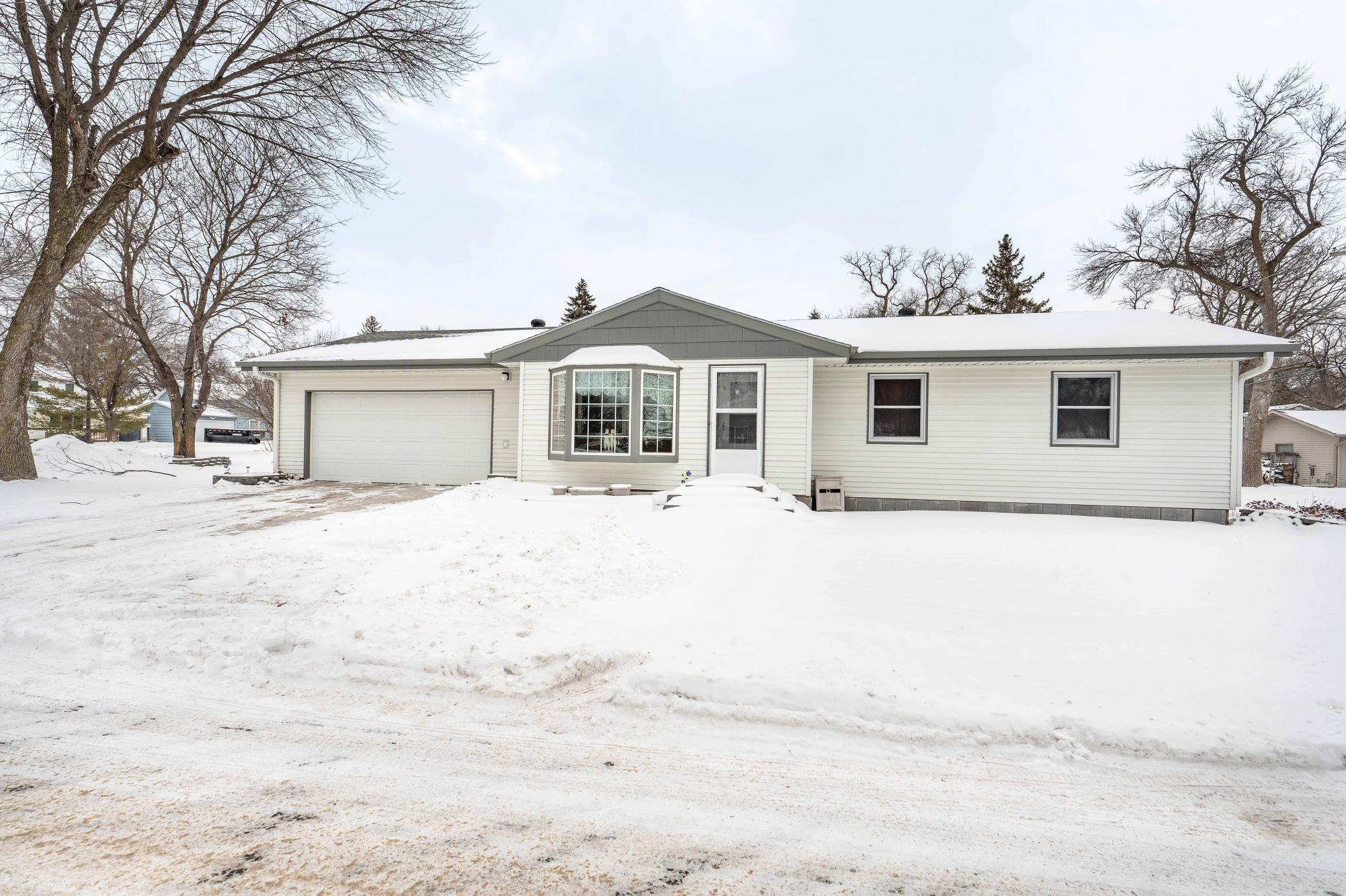 1034 Randolph Avenue, Fergus Falls, Minnesota image 1