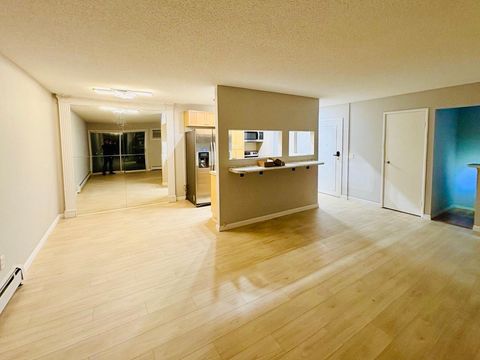 Condo For Sale - 12816 Nicollet Avenue<br/> Burnsville, MN 55337