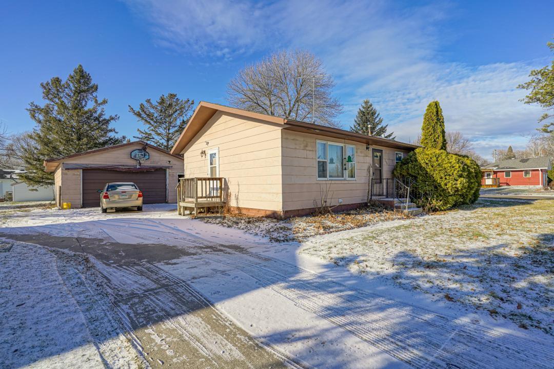 204 Adams Street, Crookston, Minnesota image 3
