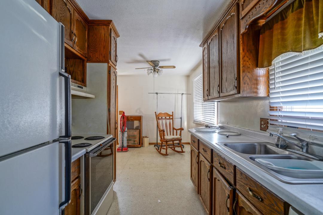 204 Adams Street, Crookston, Minnesota image 14