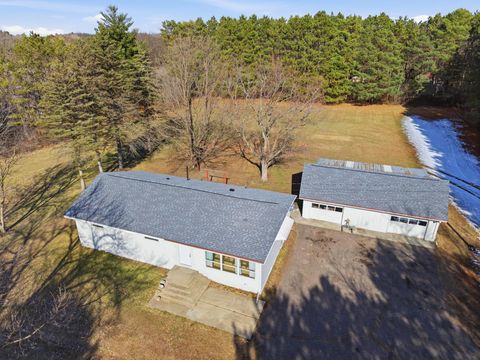 Homes For Sale - 720 N Birch Street<br/> Royalton, MN 56373