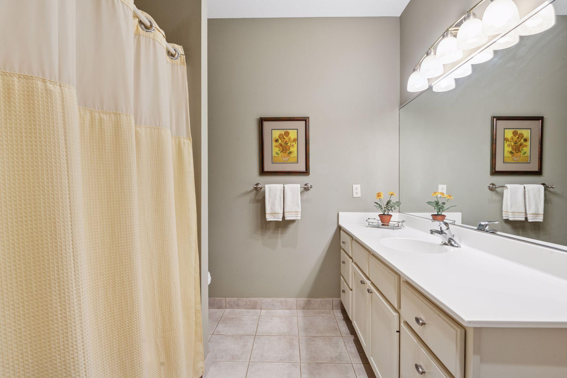 15703 Sussex Drive, Minnetonka, Minnesota image 38