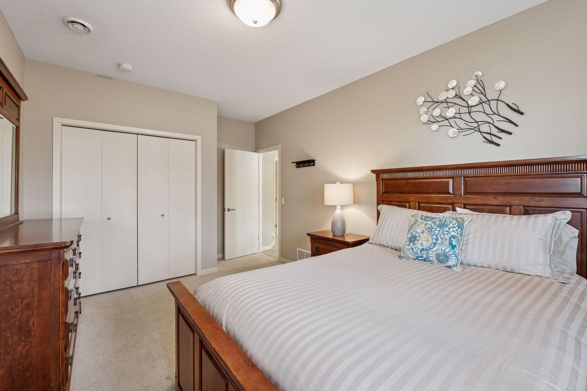 15703 Sussex Drive, Minnetonka, Minnesota image 40