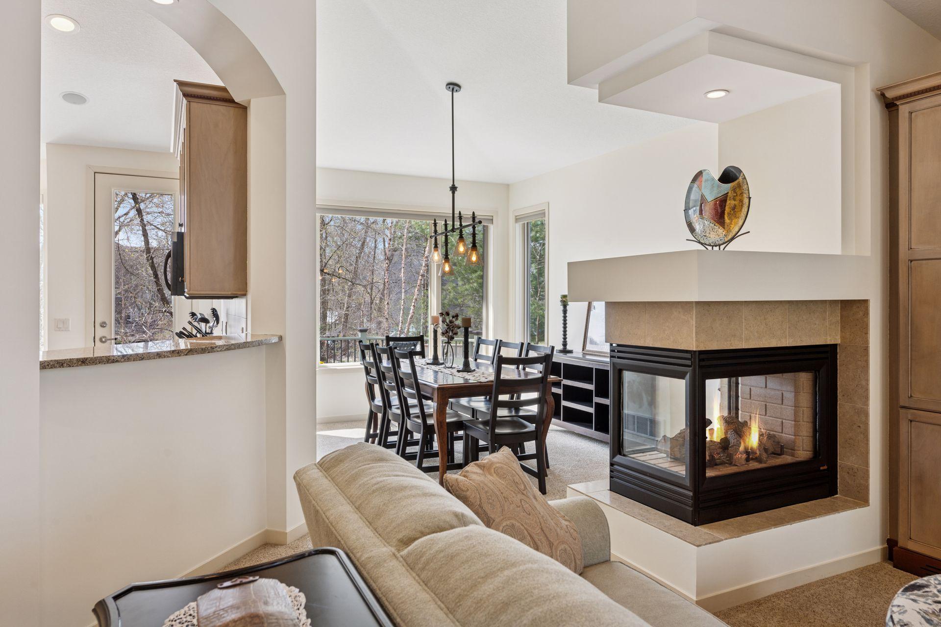 15703 Sussex Drive, Minnetonka, Minnesota image 14
