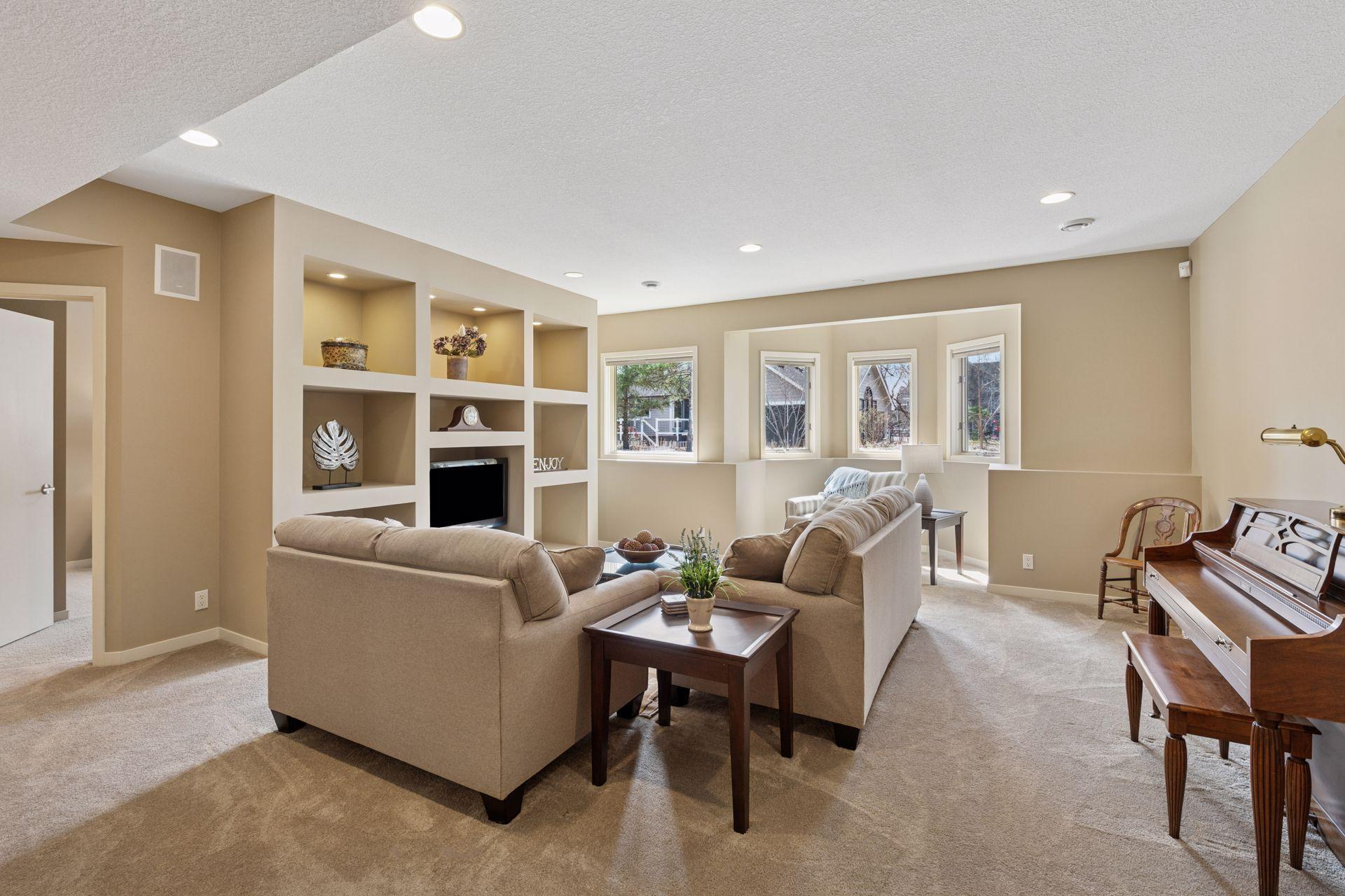 15703 Sussex Drive, Minnetonka, Minnesota image 33
