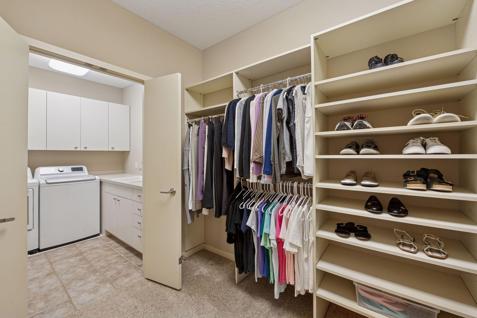 15703 Sussex Drive, Minnetonka, Minnesota image 31