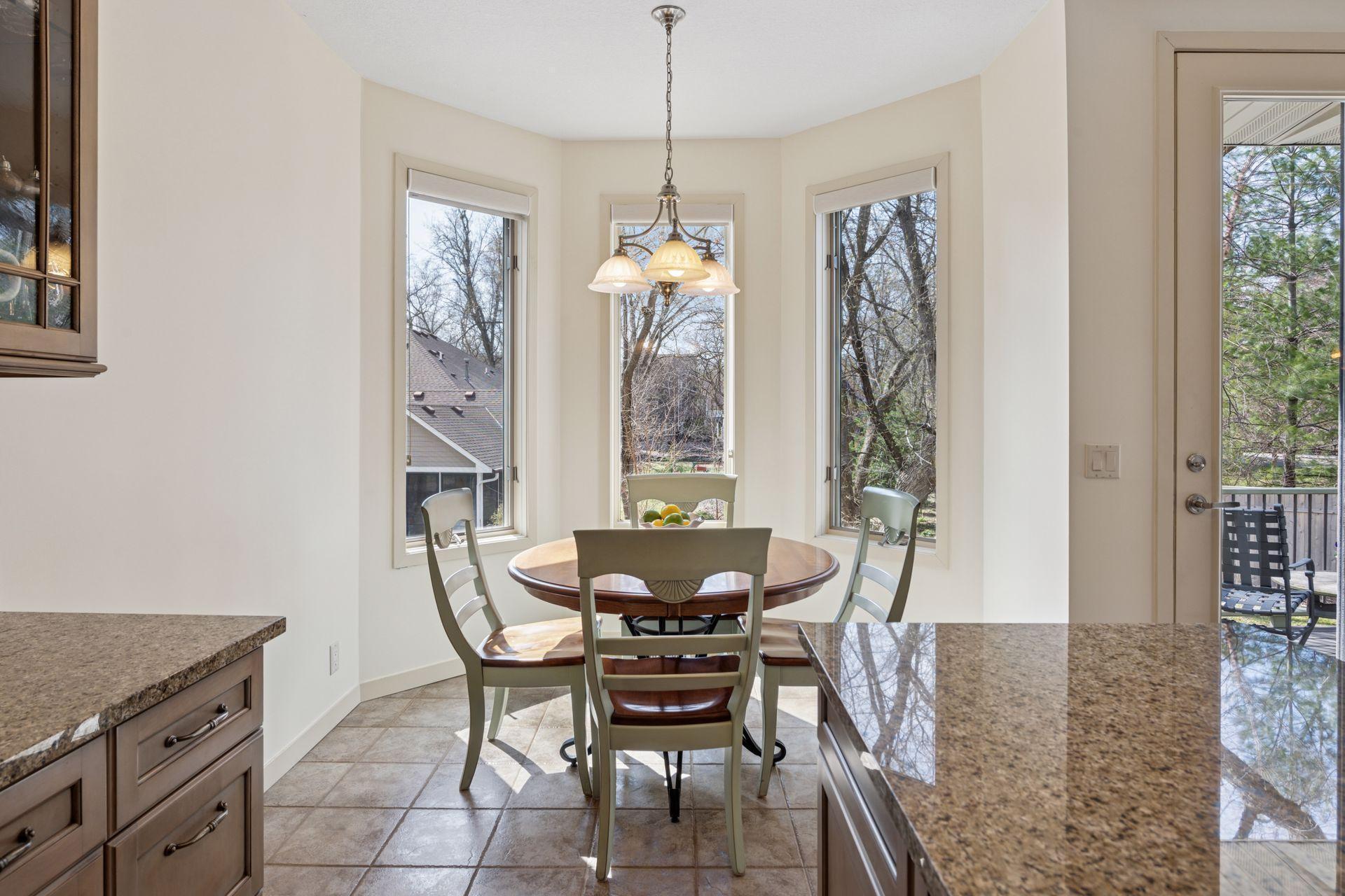 15703 Sussex Drive, Minnetonka, Minnesota image 22