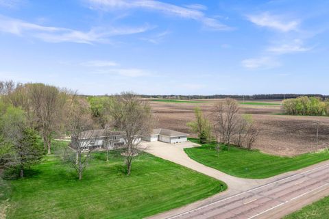 Homes For Sale - 16474 200th Street<br/> Mcleod County, Hutchinson, MN 55350