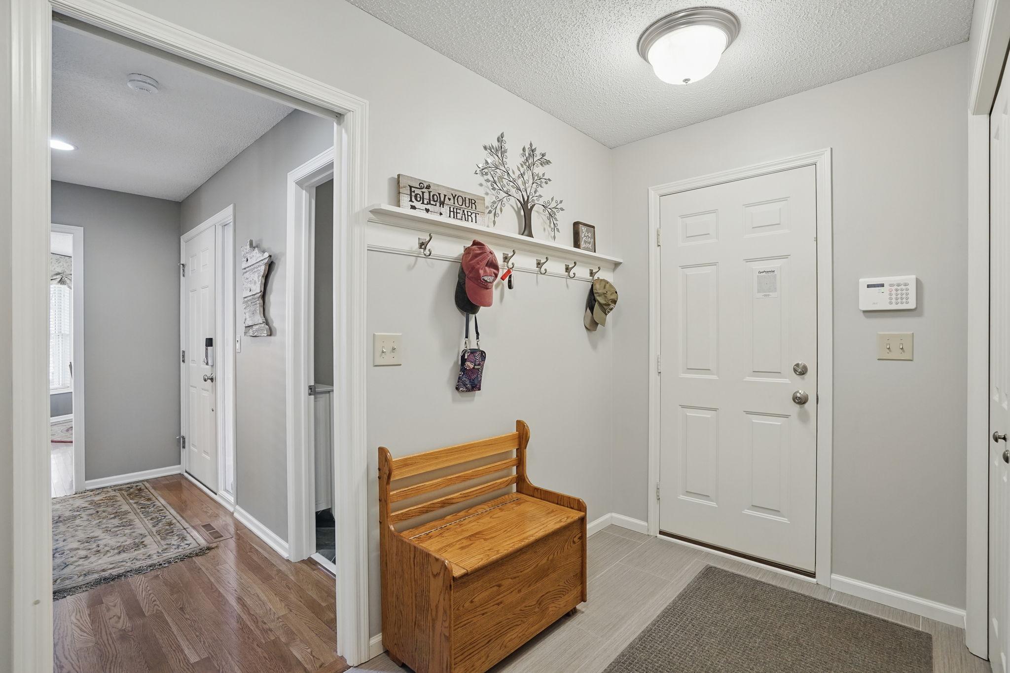 7035 Waterstone Lane, Woodbury, Minnesota image 28