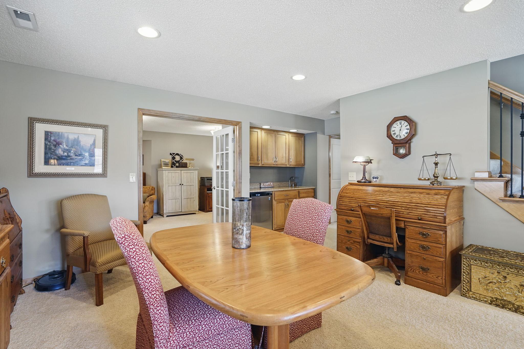 7035 Waterstone Lane, Woodbury, Minnesota image 35