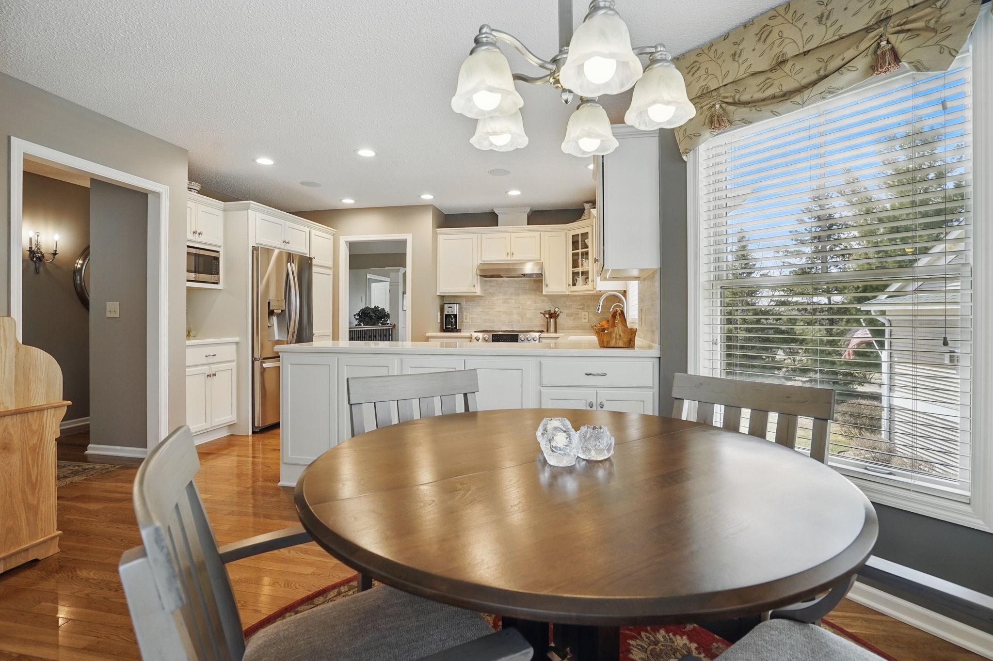 7035 Waterstone Lane, Woodbury, Minnesota image 4