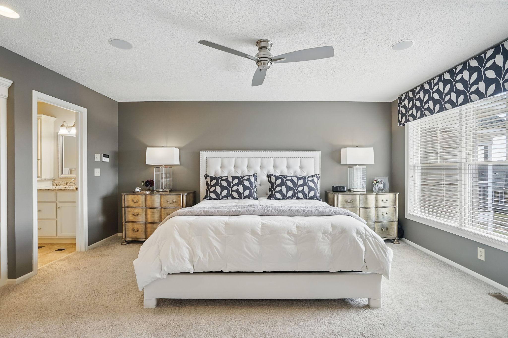 7035 Waterstone Lane, Woodbury, Minnesota image 21