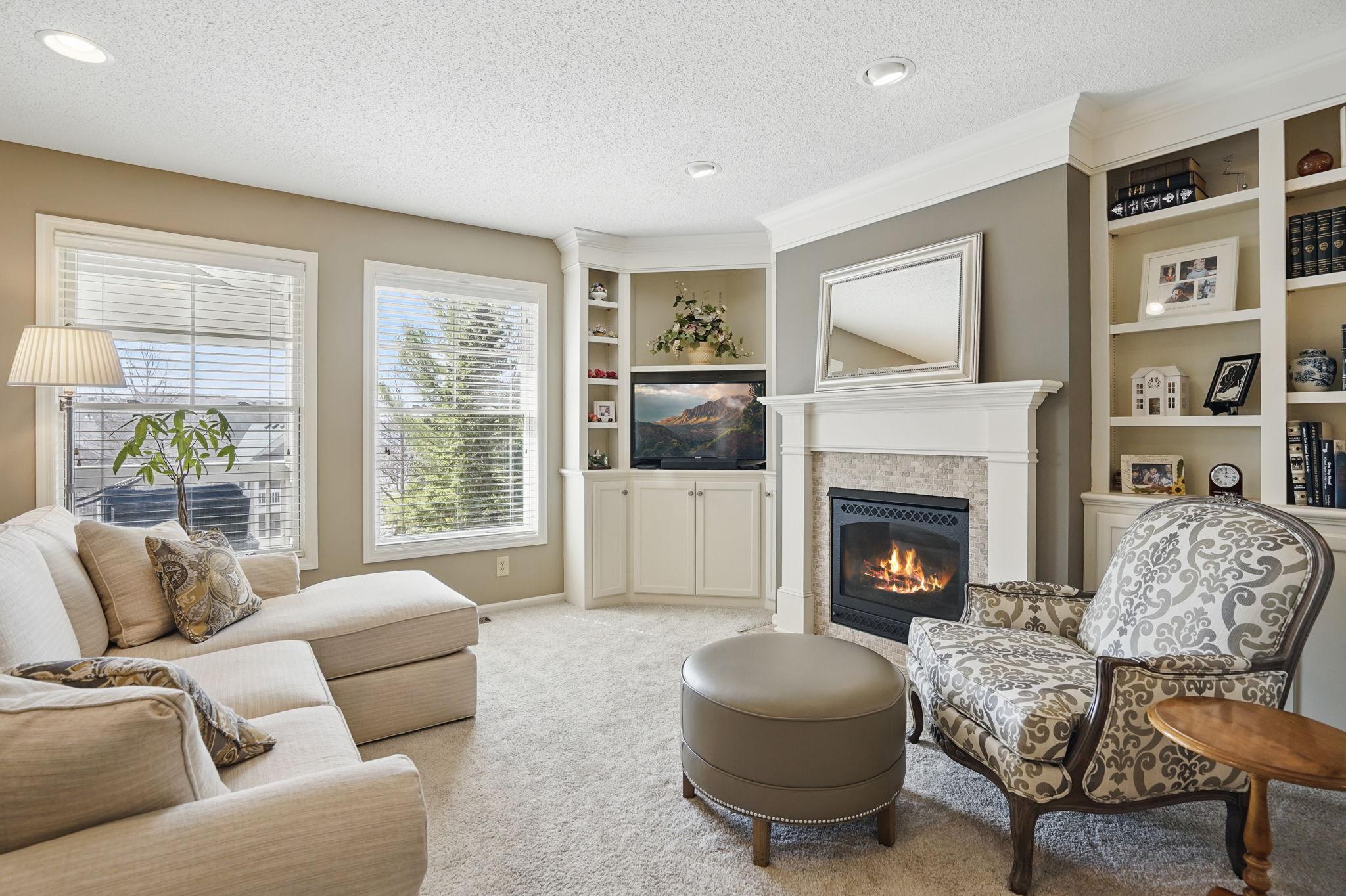 7035 Waterstone Lane, Woodbury, Minnesota image 16