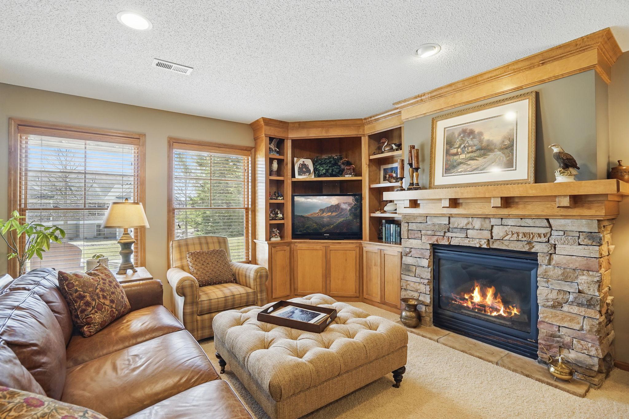 7035 Waterstone Lane, Woodbury, Minnesota image 31