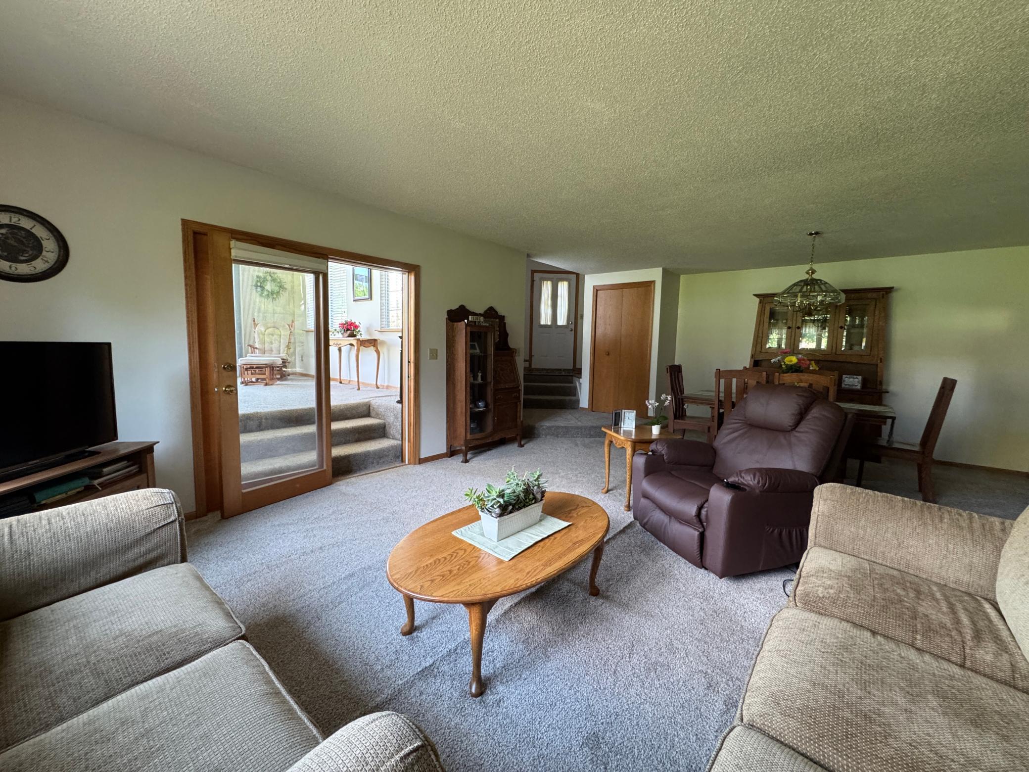 1102 Travis Road, Marshall, Minnesota image 4