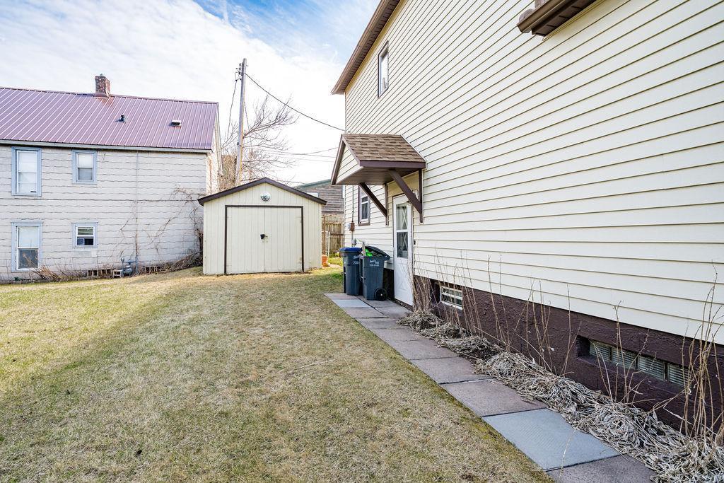 2406 W 1st Street, Duluth, Minnesota image 27