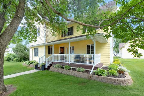 Homes For Sale - 320 N Tyler Street<br/> Tyler, MN 56178