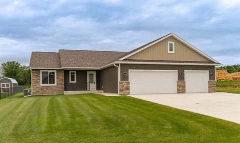 Homes For Sale - 1309 18th Street<br/> Mower County, Austin, MN 55912