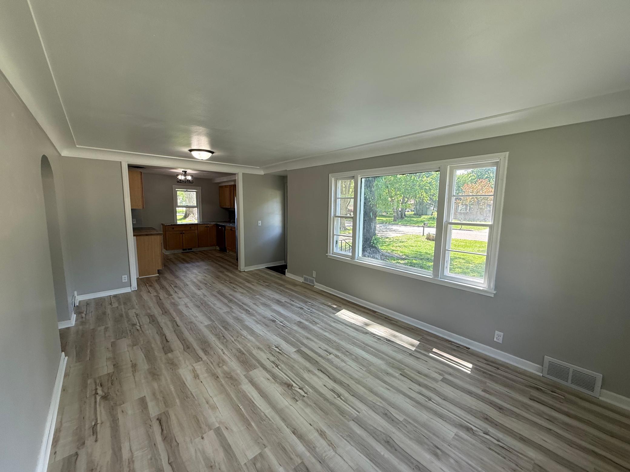 446 W Darwin Street, Litchfield, Minnesota image 6