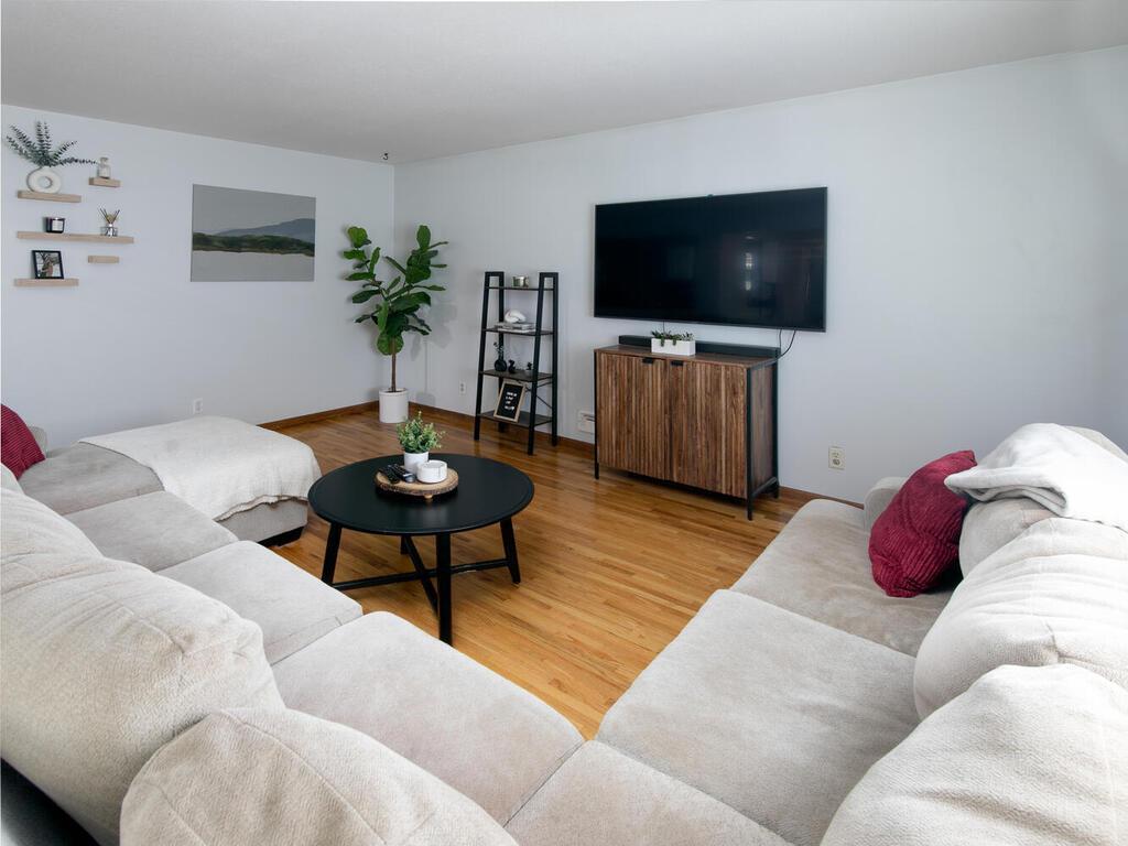 6425 Josephine Avenue, Minneapolis, Minnesota image 3