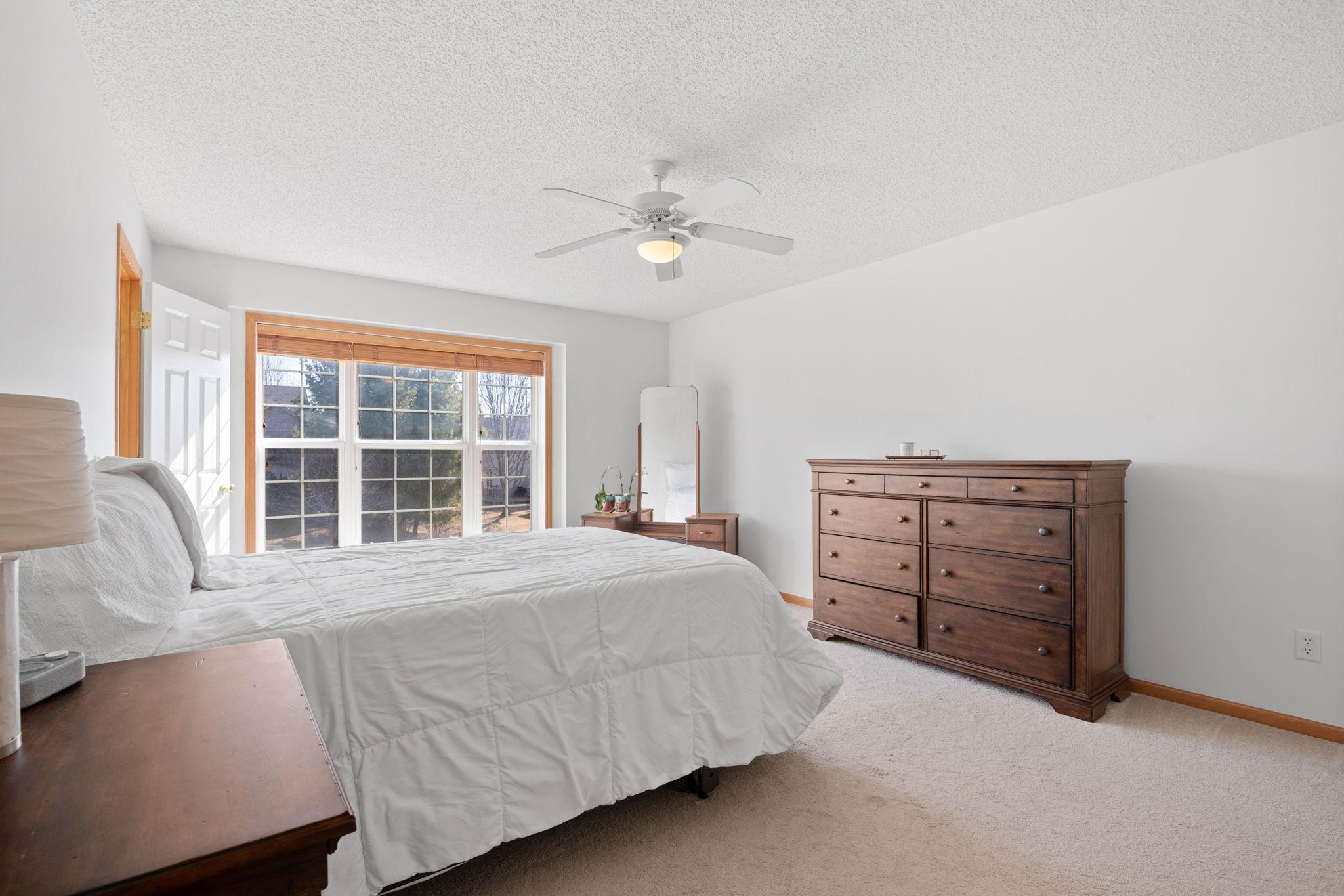 2160 Woodcrest Drive, Woodbury, Minnesota image 25