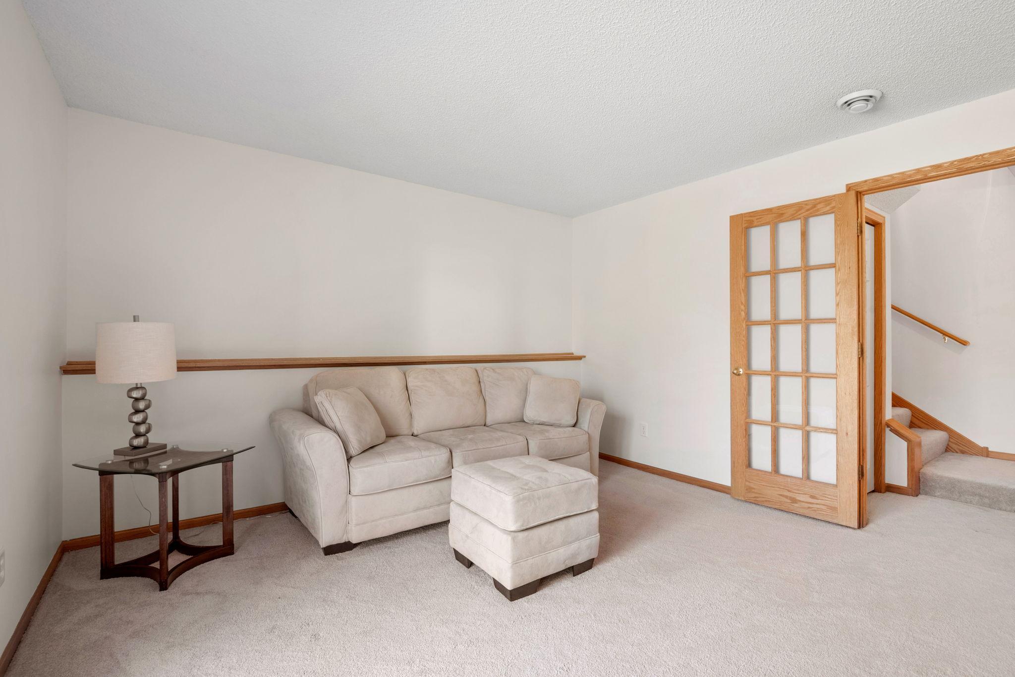 2160 Woodcrest Drive, Woodbury, Minnesota image 33