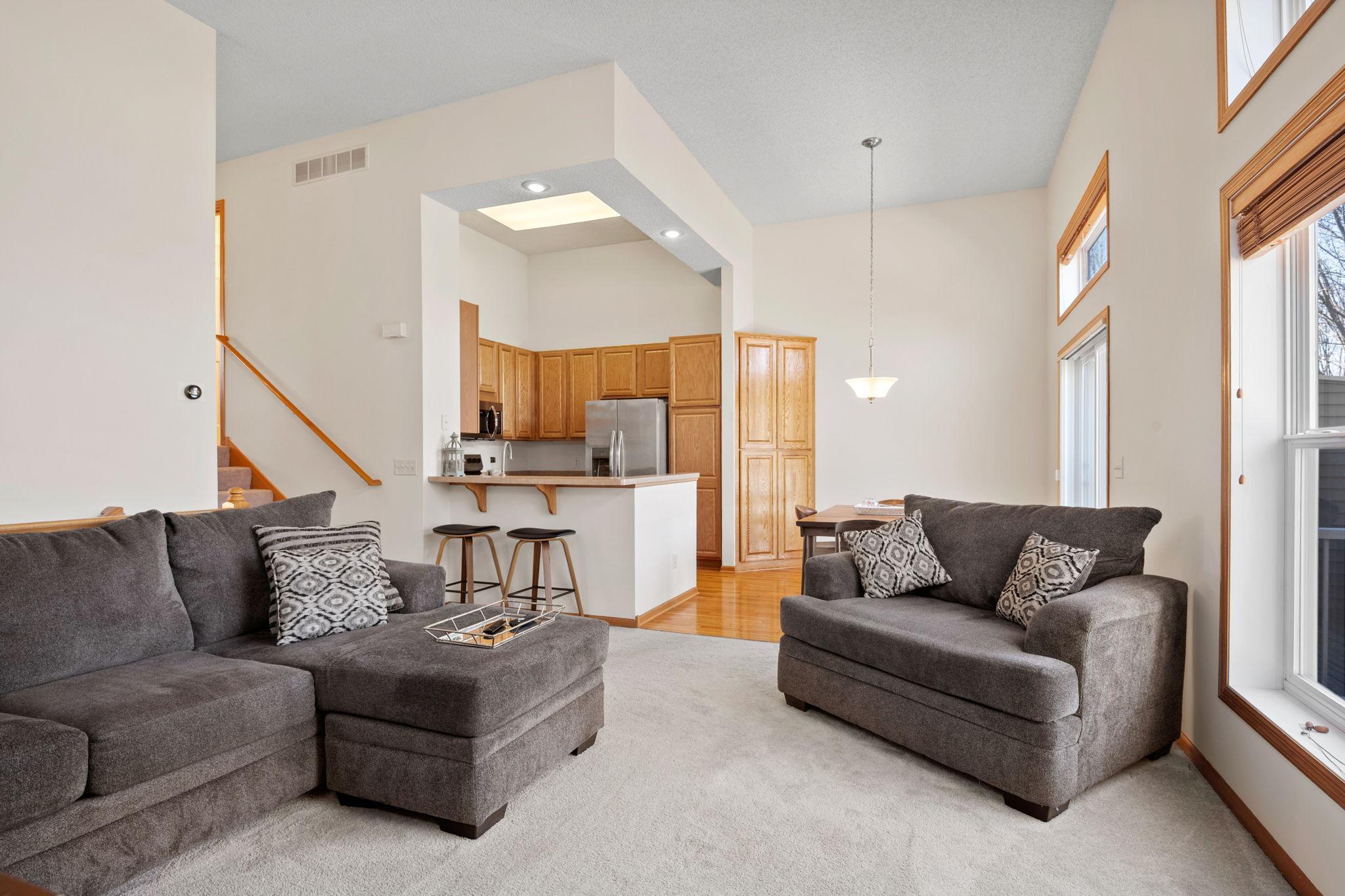 2160 Woodcrest Drive, Woodbury, Minnesota image 14