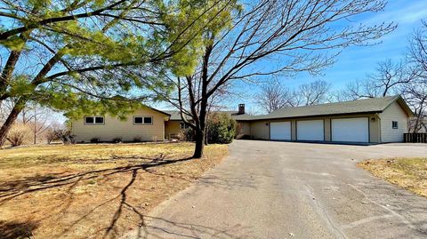 Homes For Sale - 237 Butternut Avenue<br/> Red Wing, MN 55066