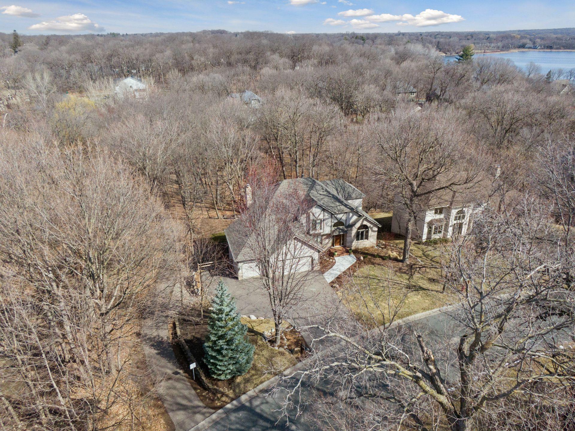 600 Bighorn Drive, Chanhassen, Minnesota image 1