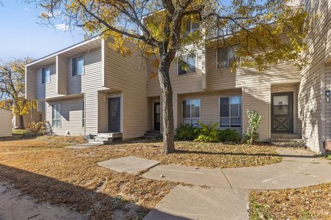 Homes For Sale - 5729 80th Avenue<br/> Brooklyn Park, MN 55443