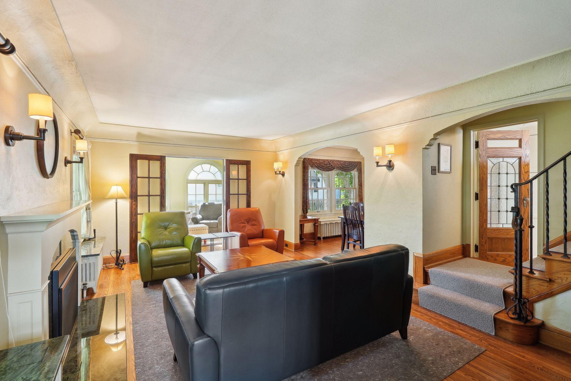 2926 Ewing Avenue, Minneapolis, Minnesota image 3