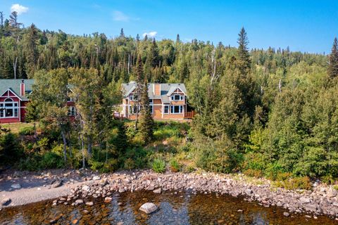 Homes For Sale - 4576 Cove Side Cottages<br/> Lake County, Beaver Bay, MN 55616