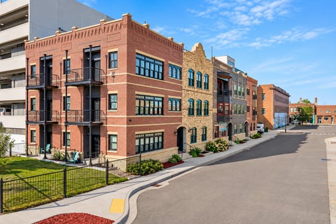 Condo For Sale - 412 5th Street<br/> Fargo, ND 58102