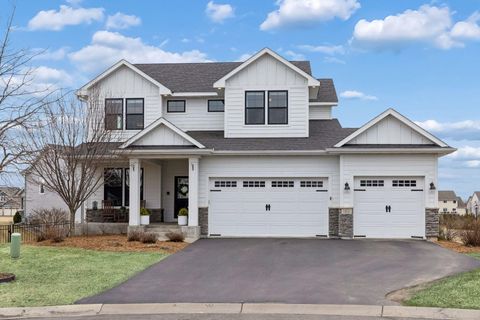 Homes For Sale - 11821 Linden Court<br/> Lake Elmo, MN 55042